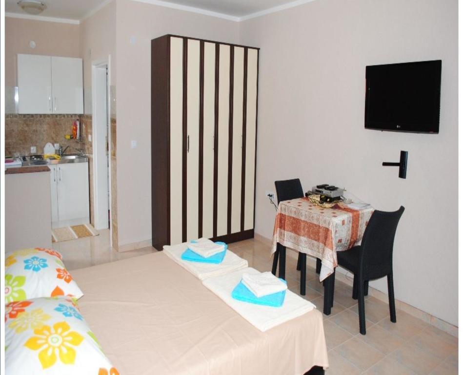 Apartments Anne Petrovac 客房 照片